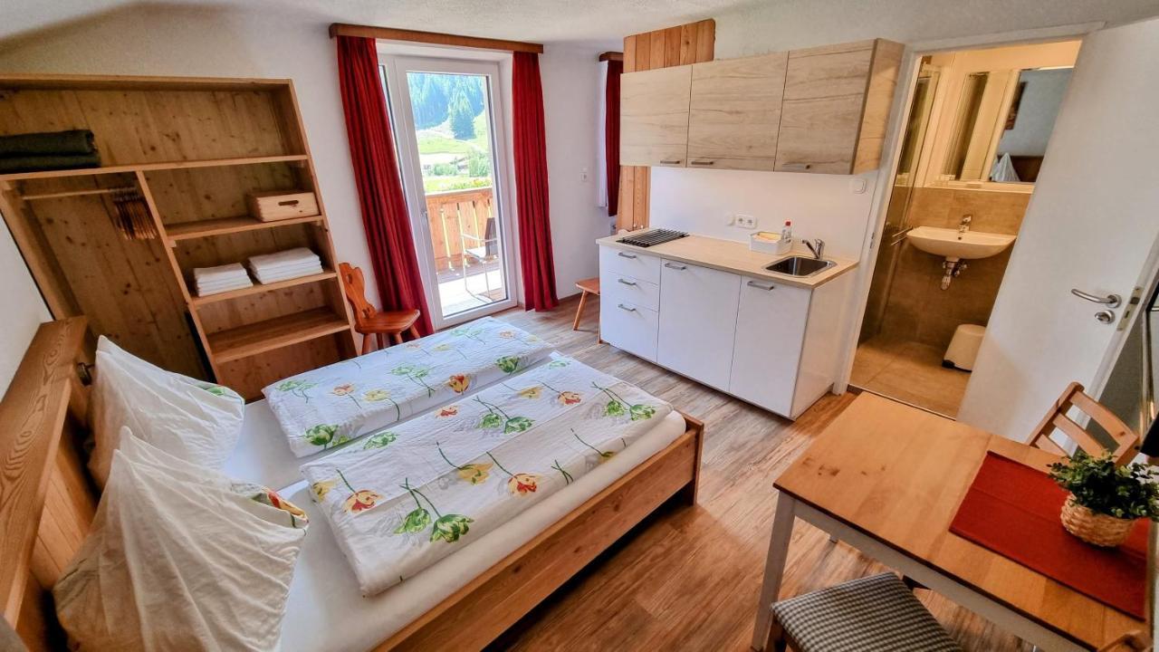 Gaestehaus Landhaus Tyrol Gries im Sellrain Eksteriør billede