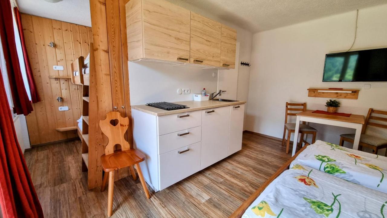 Gaestehaus Landhaus Tyrol Gries im Sellrain Eksteriør billede