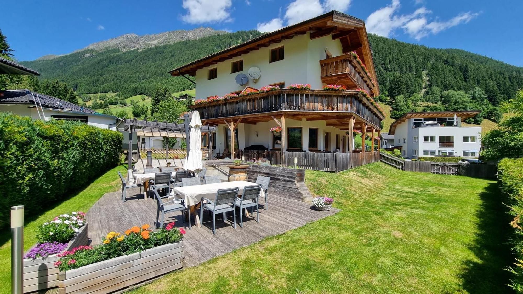 Gaestehaus Landhaus Tyrol Gries im Sellrain Eksteriør billede