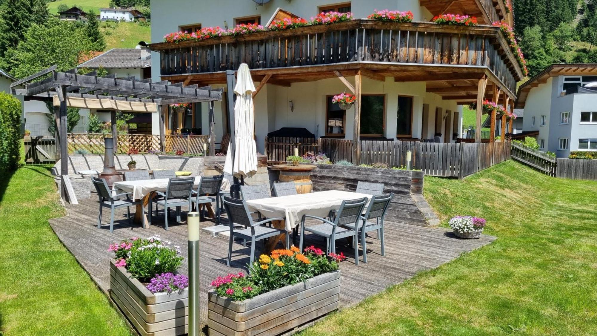 Gaestehaus Landhaus Tyrol Gries im Sellrain Eksteriør billede